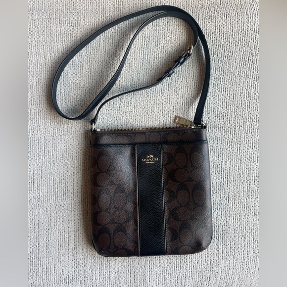Coach Handbags - Coach Signature Crossbody Bag